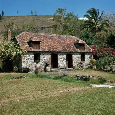 Vista de la Pagerie antigua hacienda azucarera y lugar de nacimiento de la futura emperatriz Josefina, en Trois-Ilets de Unknown artist
