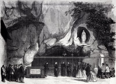 Vista de la cueva de Lourdes en los Altos Pirineos donde la Virgen se apareció a Bernadette Soubirous (1844-1879) en 1858, lugar de peregrinación actual. Grabado del siglo XIX de Unknown artist