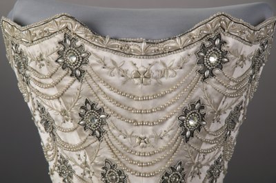 Cuerpo del vestido de novia de Unknown artist
