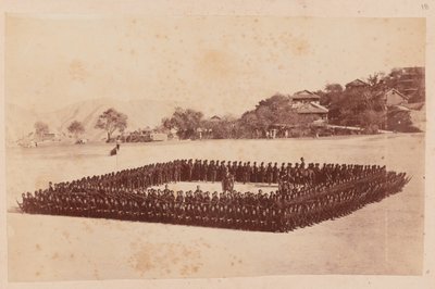 Regimiento de Fusileros Gurkha 4º formado en cuadro de Unknown photographer