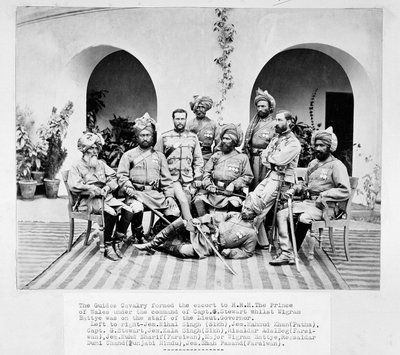 Oficiales británicos e indios del Cuerpo de Guías de Unknown photographer