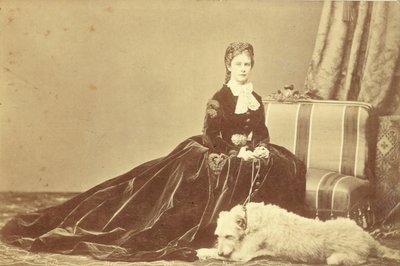 Isabel, emperatriz de Austria y reina consorte de Hungría (24 de diciembre de 1837 - 10 de septiembre de 1898) (foto) de Unknown photographer