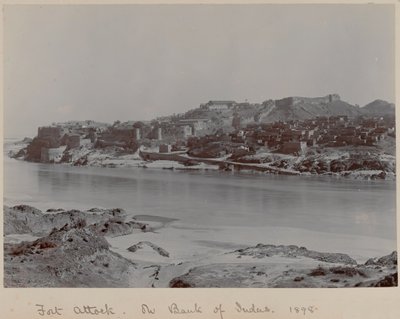 Fuerte Attock en las orillas del Indo de Unknown photographer
