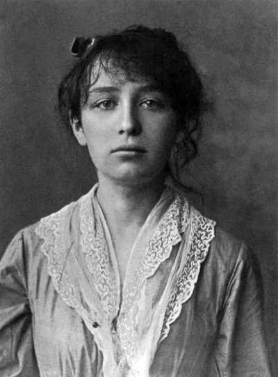 El escultor francés Camille Claudel (1864-1943) aquí en 1884 de Unknown photographer