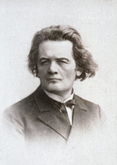 Retrato de medio cuerpo del famoso pianista y compositor ruso Anton Grigorevic Rubinstein de Unknown photographer