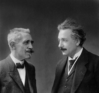 Paul Langevin y Albert Einstein de Unknown photographer