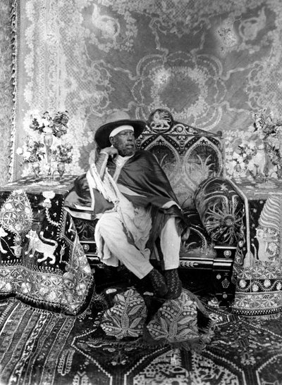 Retrato de Menelik II (1844 - 1913), Emperador de Etiopía. de Unknown photographer