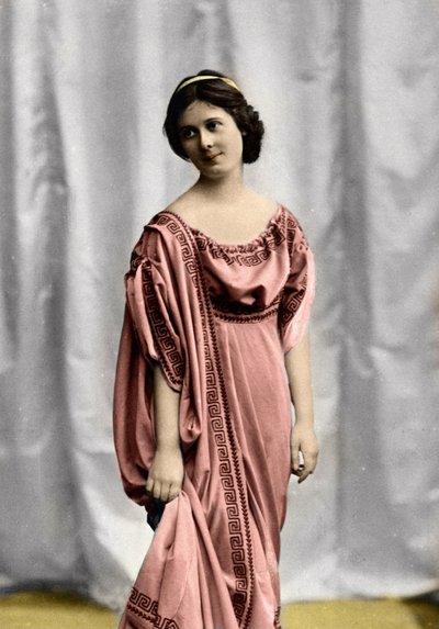 Retrato de la bailarina Isadora Duncan (1877-1927) (Retrato de la bailarina Isadora Duncan) Fotografía principios del siglo XX Colección particular de Unknown photographer