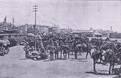 Refuerzos desembarcando en Ciudad del Cabo, de Después de Pretoria: La Guerra de Guerrillas publicado por Harmsworth Bros Limited de Unknown photographer