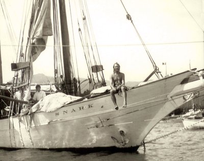 El "Nature Man" a bordo del "Snark" en los Mares del Sur (foto en blanco y negro) de Unknown photographer