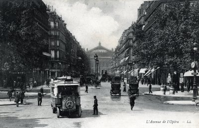 Vista de la Avenida de la Ópera en París 1905 - 1910 aprox.(postal) de Unknown photographer