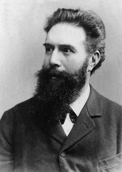 Wilhem Conrad Roentgen de Unknown photographer