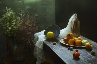 Naturaleza muerta rústica con frutas de UstinaGreen