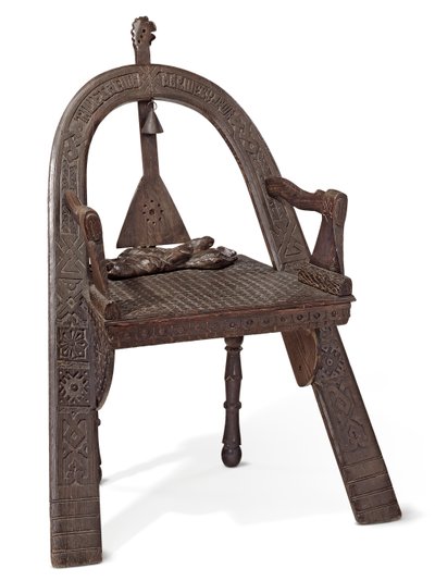 Silla tallada trompe l