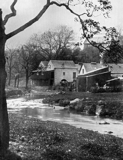 Molino viejo, Milngavie, East Dunbartonshire, Escocia, 1924-1926 de Valentine and Sons Ltd