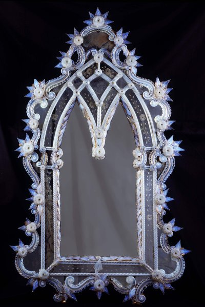 Espejo veneciano del siglo XVII. Colección privada de París de Venetian School