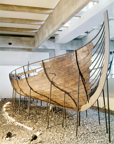 Buque de carga oceánico de Sognefjord, Noruega occidental, c.1030 de Viking