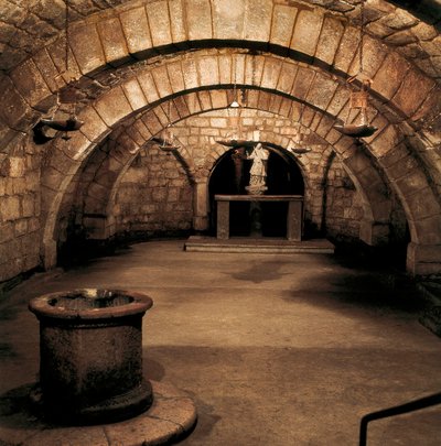 Cripta de San Antolín, Catedral de Palencia, España, siglo VII de Visigothic