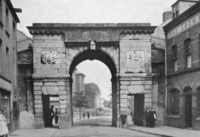 Puerta del Obispo, Londonderry, 1924-1926 de WA Green