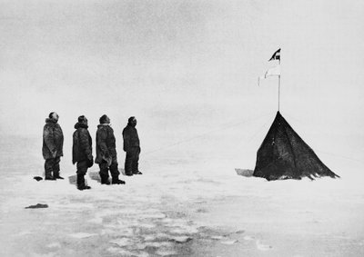 Roald Amundsen, Helmer Hanssen, Sverre Hassel y Oscar Wisting frente a la tienda erigida en el Polo Sur, 16 de diciembre de John Ward Dunsmore
