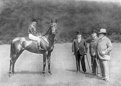 Minoru, ganador del Derby y de las 2000 Guineas de W. W. Rouch