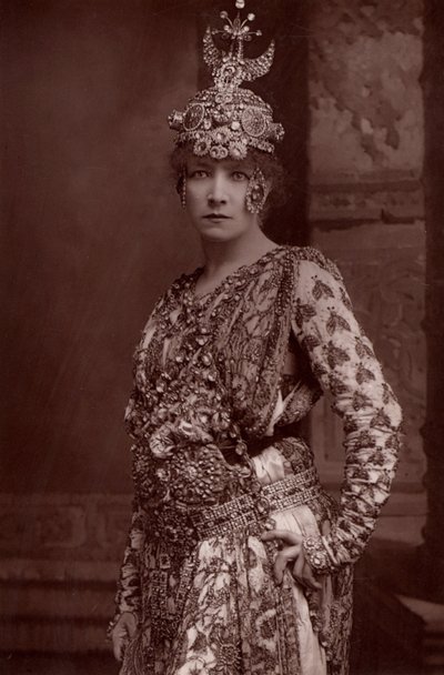" Henriette Rosine Bernard dite Sarah Bernhardt (1844-1923) (tipo woodbury) de W. and D. (after) Downey