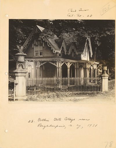 [Cabaña gótica cerca de Poughkeepsie, Nueva York] de Walker Evans