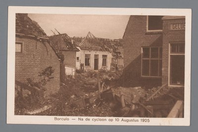 Borculo -- Después del ciclón del 10 de agosto de 1925 de Weenenk and Snel