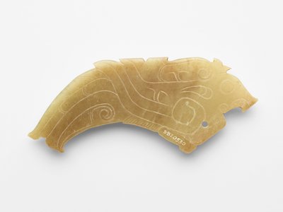 Colgante en forma de pájaro, uno de un par, c.1050-c.950 a.C. de Western Zhou Dynasty Chinese School