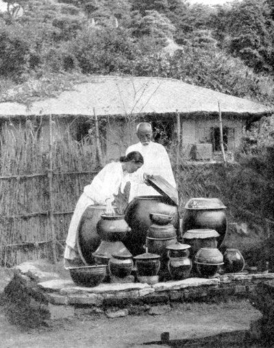 Habitantes de Corea vestidos de blanco, 1936 de Wide World Photos