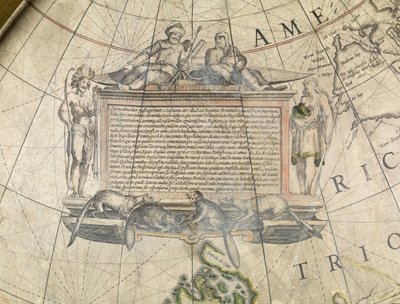Globo terráqueo, detalle de cartela, c.1650 (papel maché, yeso, grabado en cobre, tinta, barniz, latón, madera, papel) de Willem Blaeu