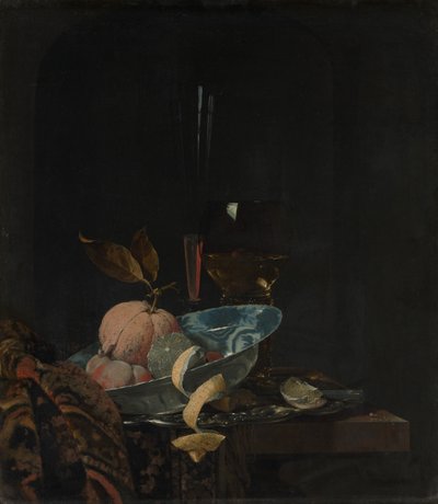 Naturaleza muerta con frutas, cristalería y un cuenco Wanli de Willem Kalf