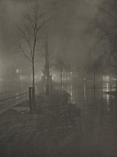 Noche húmeda, Columbus Circle, Nueva York, c.1925 (foto) de William A. Fraser