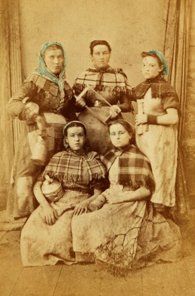 Trabajadores de la fábrica de hierro de Tredegar, Gales de William Clayton