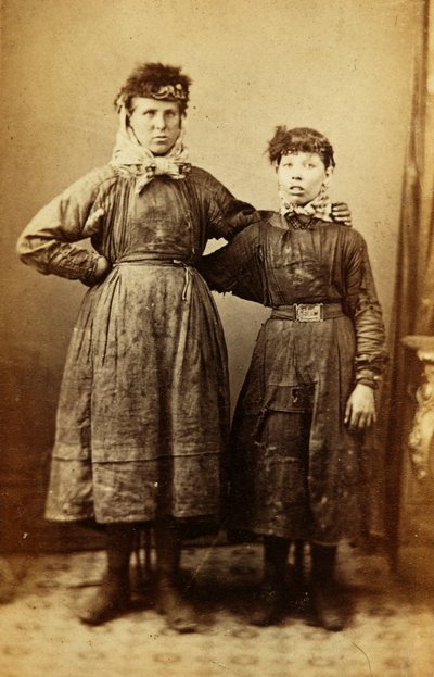 Trabajadores de la fábrica de hierro de Tredegar, Gales de William Clayton