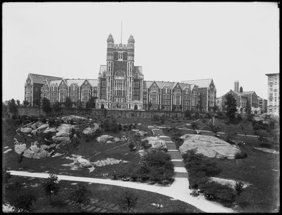 Campus del City College de Nueva York, visto desde St. Nicholas Avenue, Nueva York, 13 de julio de 1914 de William Davis Hassler