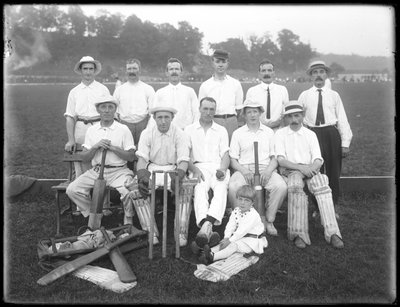 Retrato de grupo del Club de Cricket Holdsport, c.1911-12 de William Davis Hassler