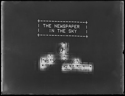 Cartel iluminado para publicidad y cartel iluminado para Selznick Enterprises, Nueva York, enero de 1917 de William Davis Hassler