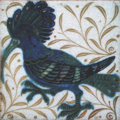 Azulejo con diseño de colibrí de William de Morgan