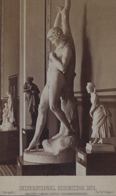 Estatuas en exhibición en la Exposición Internacional, Londres de William England