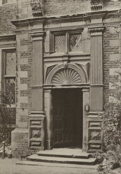 Puerta, Aston Hall, Warwickshire (foto en b/n) de William Galsworthy Davie