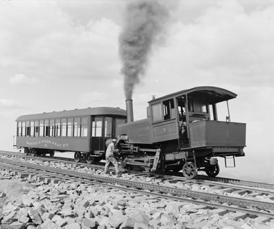 Tren de rueda dentada en la cima de Pike