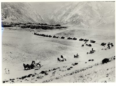 Pioneros recogiendo inmigrantes de la estación de tren y llevándolos a la Ciudad del Lago Salado Mormón de William Henry Jackson