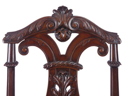 (detalle) de un par de sillas de salón de Jorge II, ejecutadas por James Moore el Joven, c.1727-31 de William Kent