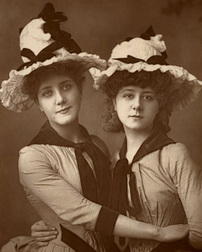 Dos rosas, Maude Millett y Annie Hughes, actrices británicas, 1888 de William and Daniel Downey