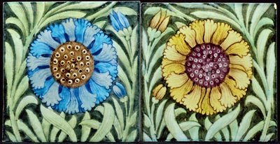 Azulejos con diseño floral de estilo persa de William de Morgan