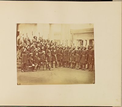 [Retrato de grupo de militares] de Willoughby Wallace Hooper