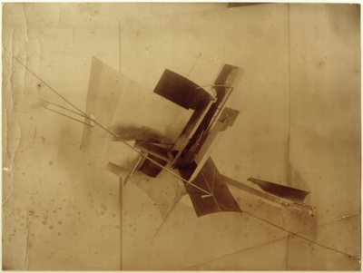 Esquina en contrarrelieve de Wladimir F. Tatlin