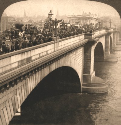 Puente de Londres, Londres, Inglaterra, 1901 de Works and Sun Sculpture Studios