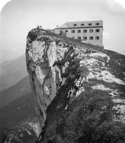 Hotel en la cima del Monte Schafberg, Salzkammergut, Austria, c. 1900s de Wurthle and Sons